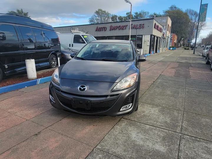 GRAY, 2010 MAZDA MAZDA3 Image 4