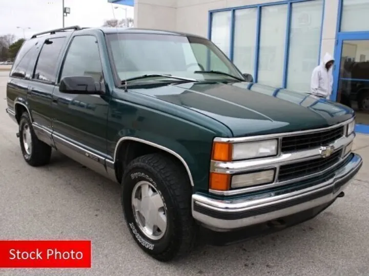 GREEN, 1997 CHEVROLET TAHOE Image 6