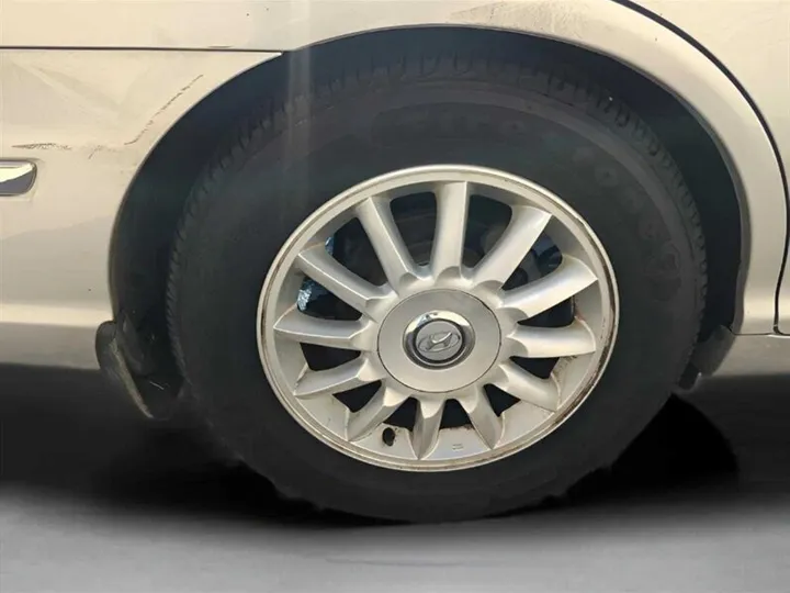 SILVER, 2005 HYUNDAI XG350 Image 23