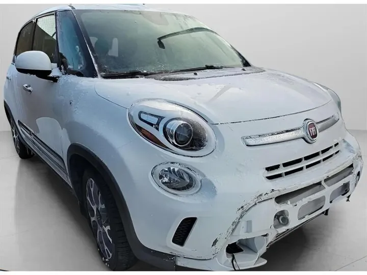 WHITE, 2014 FIAT 500L Image 12
