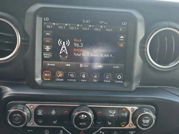 BLACK, 2020 JEEP GLADIATOR Image 19