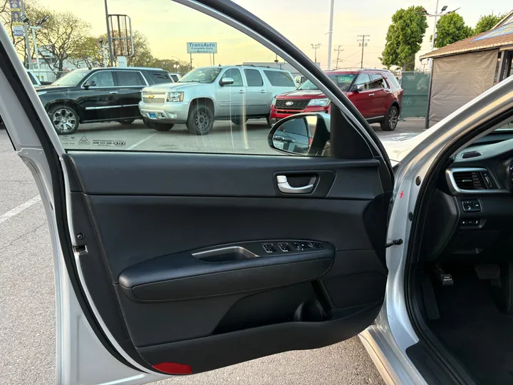 2019 KIA OPTIMA Image 13