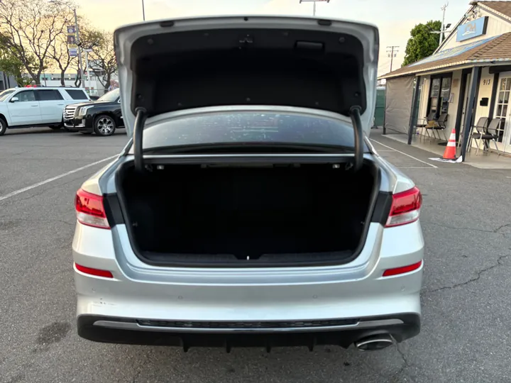 2019 KIA OPTIMA Image 22