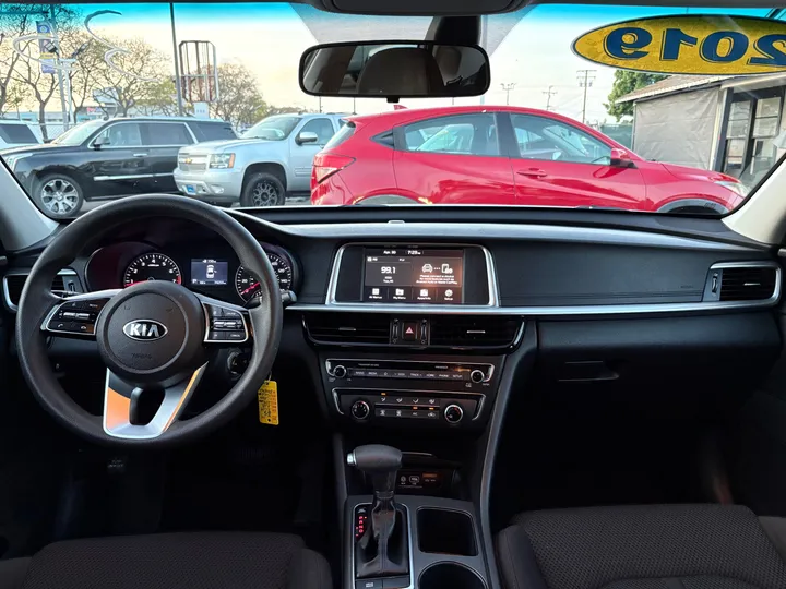 2019 KIA OPTIMA Image 33