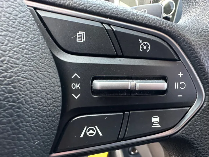 2021 HYUNDAI SANTA FE Image 40