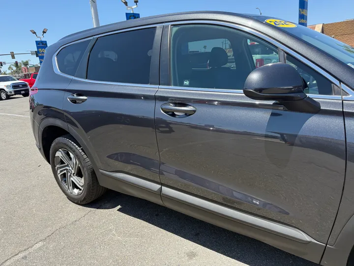 2021 HYUNDAI SANTA FE Image 2