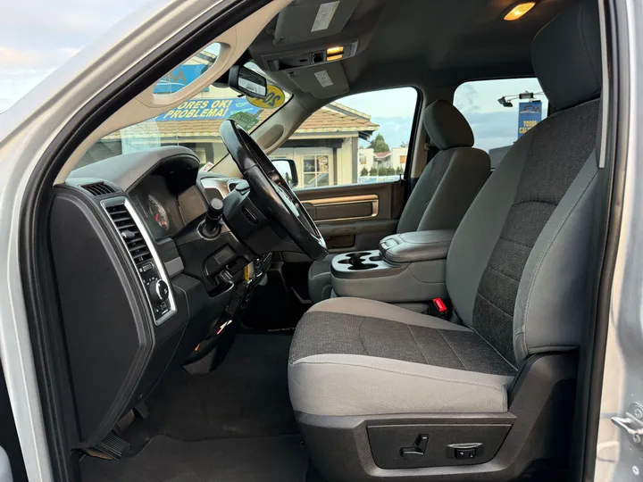 2016 RAM 1500 QUAD CAB Image 15