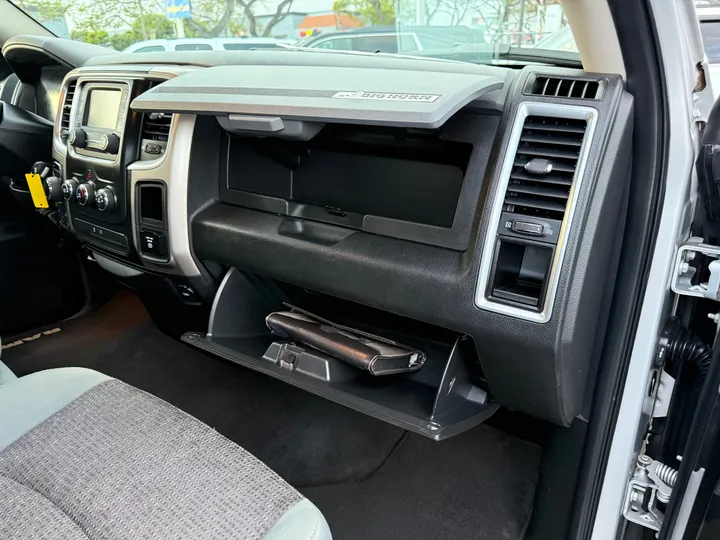 2016 RAM 1500 QUAD CAB Image 34