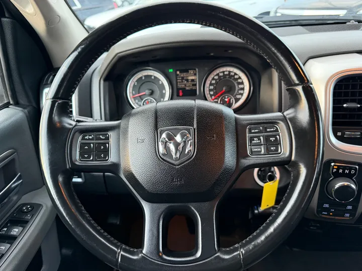 2016 RAM 1500 QUAD CAB Image 42