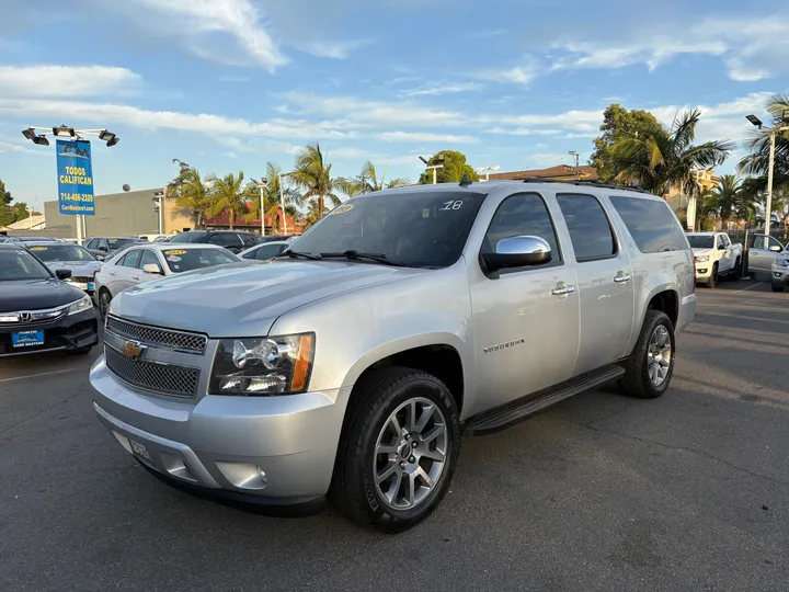 2013 CHEVROLET SUBURBAN 1500 Image 4