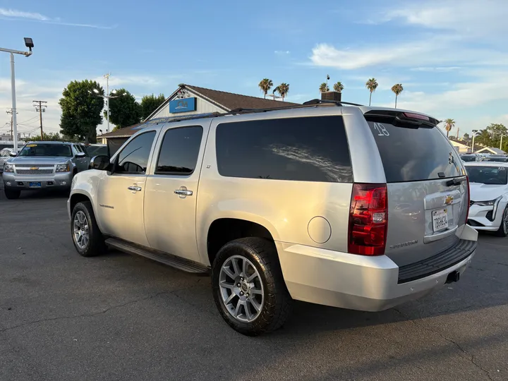 2013 CHEVROLET SUBURBAN 1500 Image 6