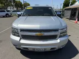 2013 CHEVROLET SUBURBAN 1500 Thumnail Image 2