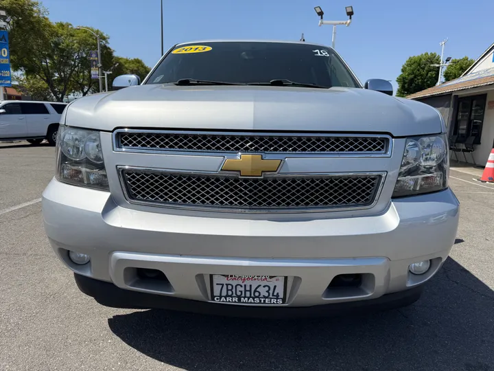 2013 CHEVROLET SUBURBAN 1500 Image 3