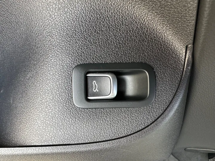 2016 AUDI Q5 Image 13