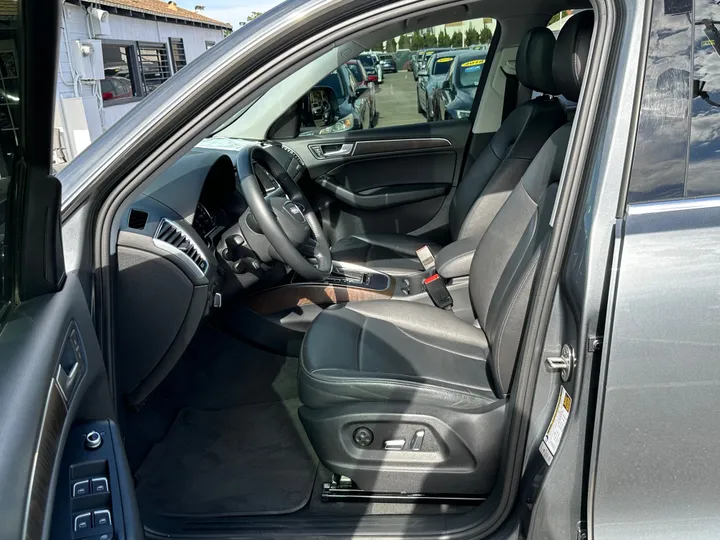 2016 AUDI Q5 Image 14