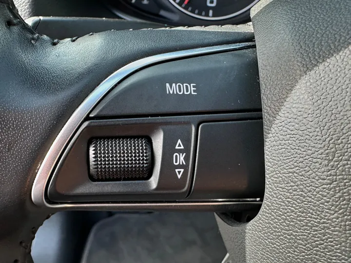 2016 AUDI Q5 Image 24