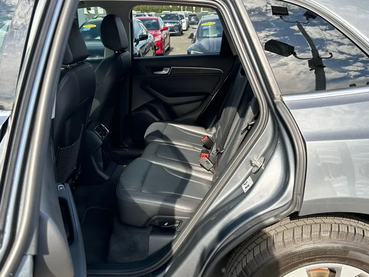 2016 AUDI Q5 Image 34