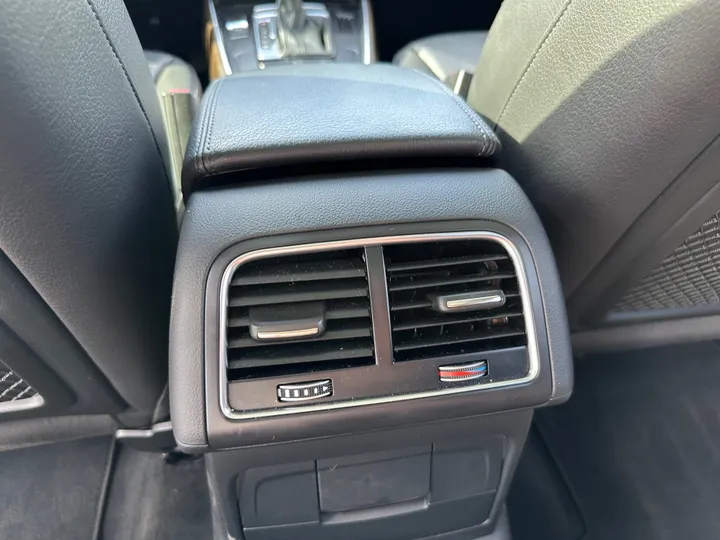 2016 AUDI Q5 Image 36
