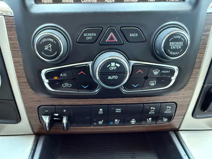 2014 RAM 1500 CREW CAB Image 47