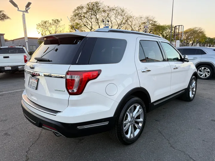 2018 FORD EXPLORER Image 9