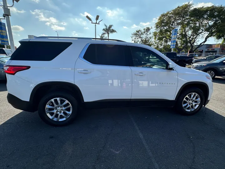 2018 CHEVROLET TRAVERSE Image 9