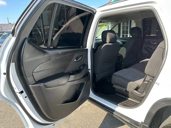 2018 CHEVROLET TRAVERSE Image 29