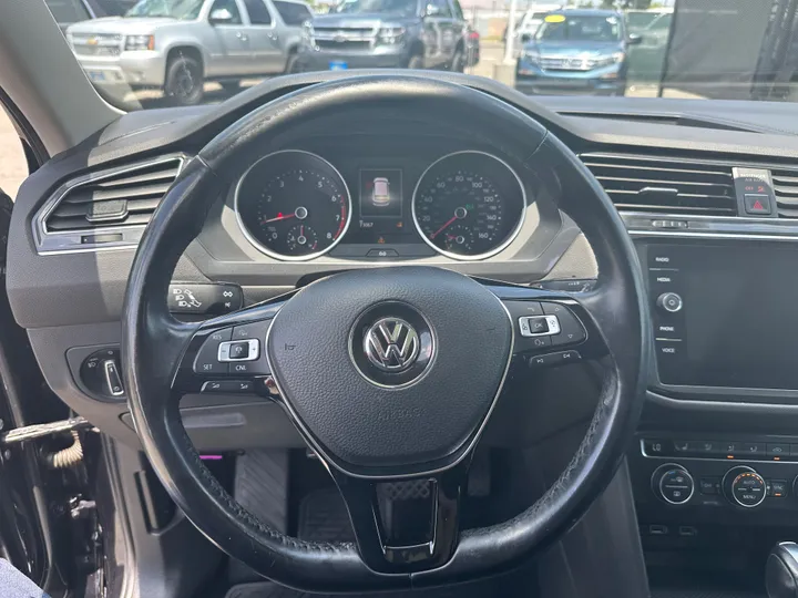 2018 VOLKSWAGEN TIGUAN Image 18