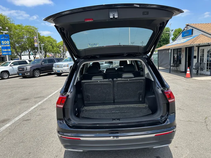 2018 VOLKSWAGEN TIGUAN Image 36