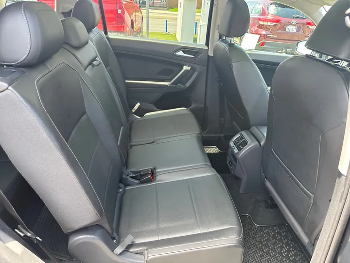 2018 VOLKSWAGEN TIGUAN Image 38