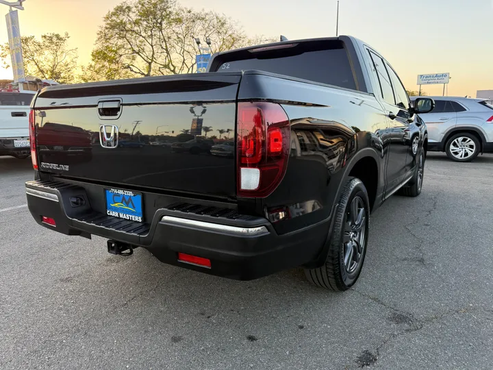 2019 HONDA RIDGELINE Image 13