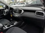 2016 KIA SORENTO Thumnail Image 29