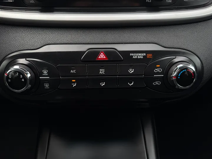 2016 KIA SORENTO Image 37