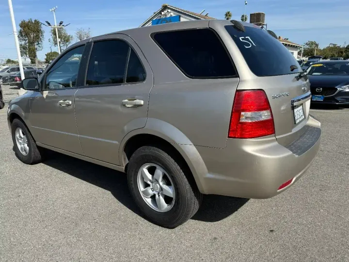 2007 KIA SORENTO Image 8