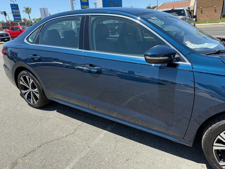 2022 VOLKSWAGEN PASSAT Image 3