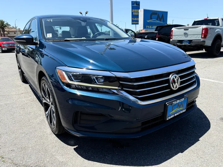 2022 VOLKSWAGEN PASSAT Image 4