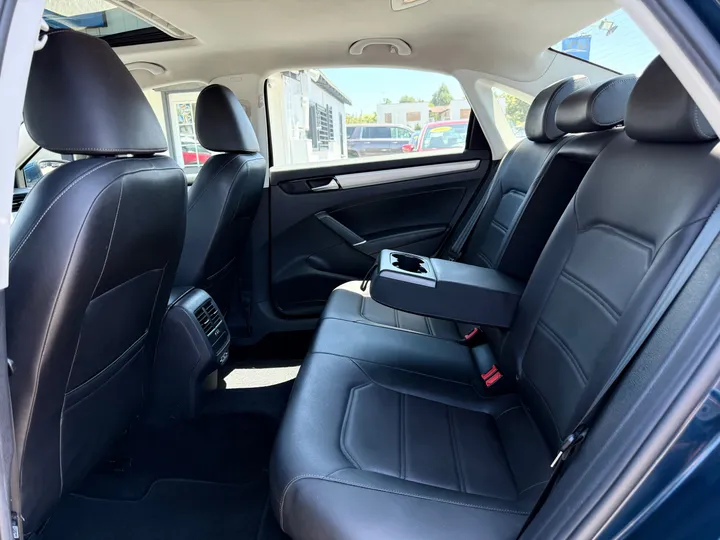 2022 VOLKSWAGEN PASSAT Image 19