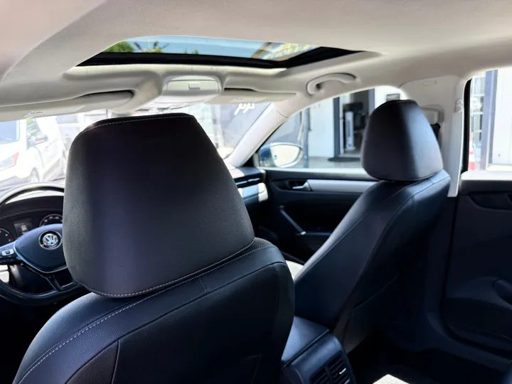2022 VOLKSWAGEN PASSAT Image 20