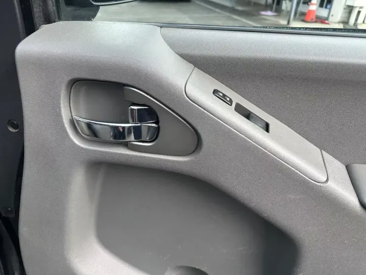 2016 NISSAN FRONTIER CREW CAB Image 27