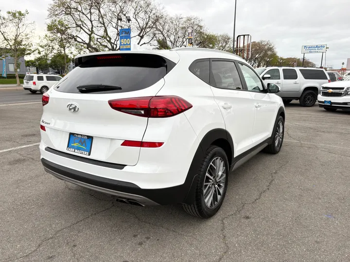 2020 HYUNDAI TUCSON Image 9