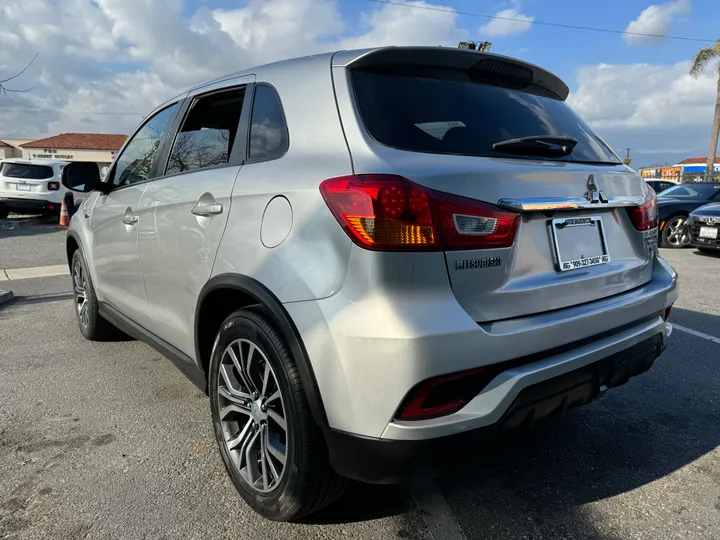 2019 MITSUBISHI OUTLANDER SPORT Image 6