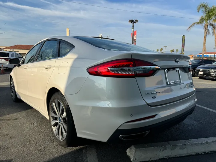 2020 FORD FUSION Image 6