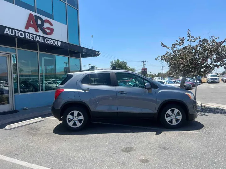 2015 CHEVROLET TRAX Image 4