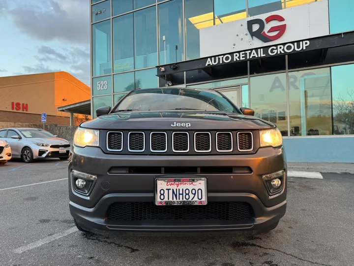 2017 JEEP COMPASS Image 2