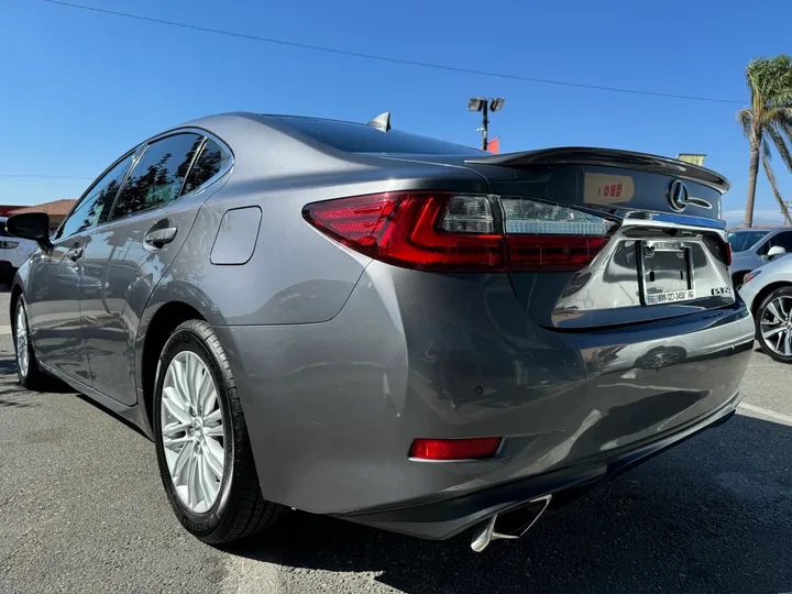 BEIGE, 2016 LEXUS ES Image 8