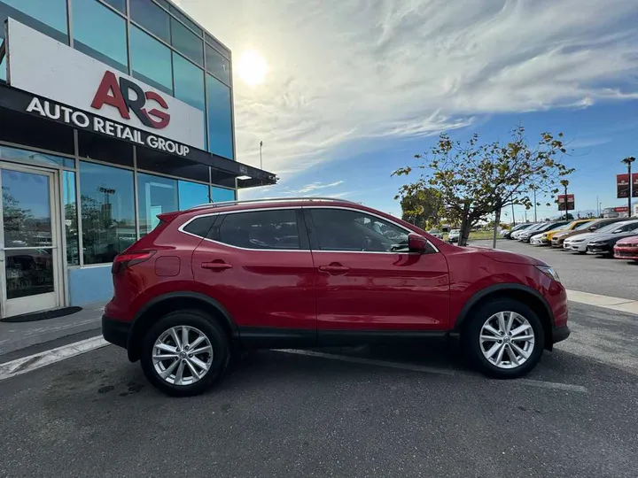 2018 NISSAN ROGUE SPORT Image 4