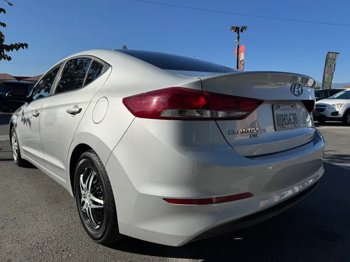 2018 HYUNDAI ELANTRA Image 5