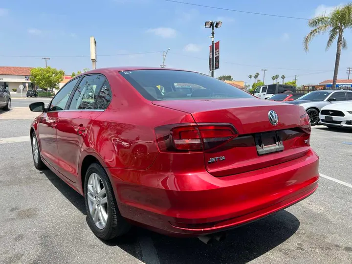 2017 VOLKSWAGEN JETTA Image 6