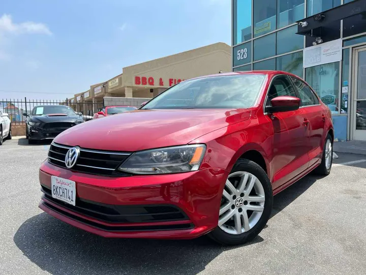 2017 VOLKSWAGEN JETTA Image 3