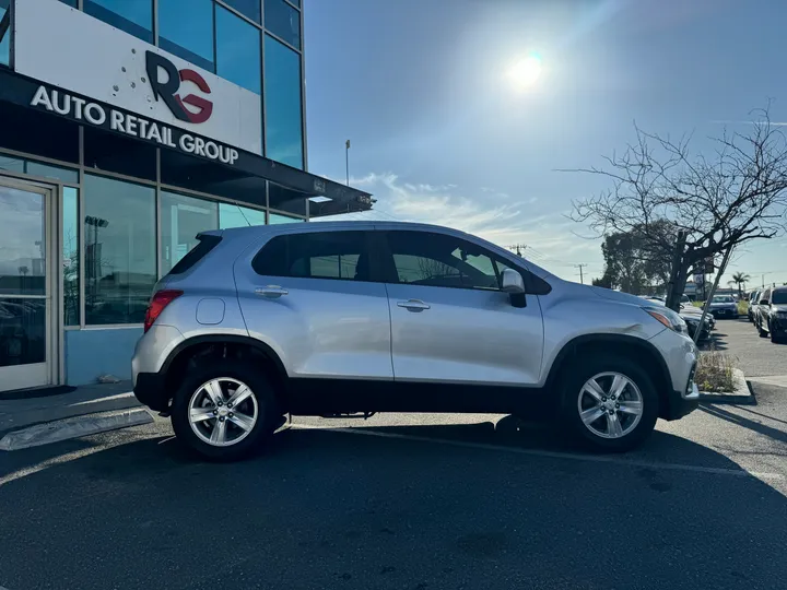 2018 CHEVROLET TRAX Image 4