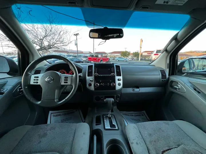 2017 NISSAN FRONTIER CREW CAB Image 13